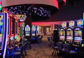 Live dealer baccarat and roulette tables on phjl login